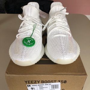 Yeezy 350 boost v2 - men’s 9.5